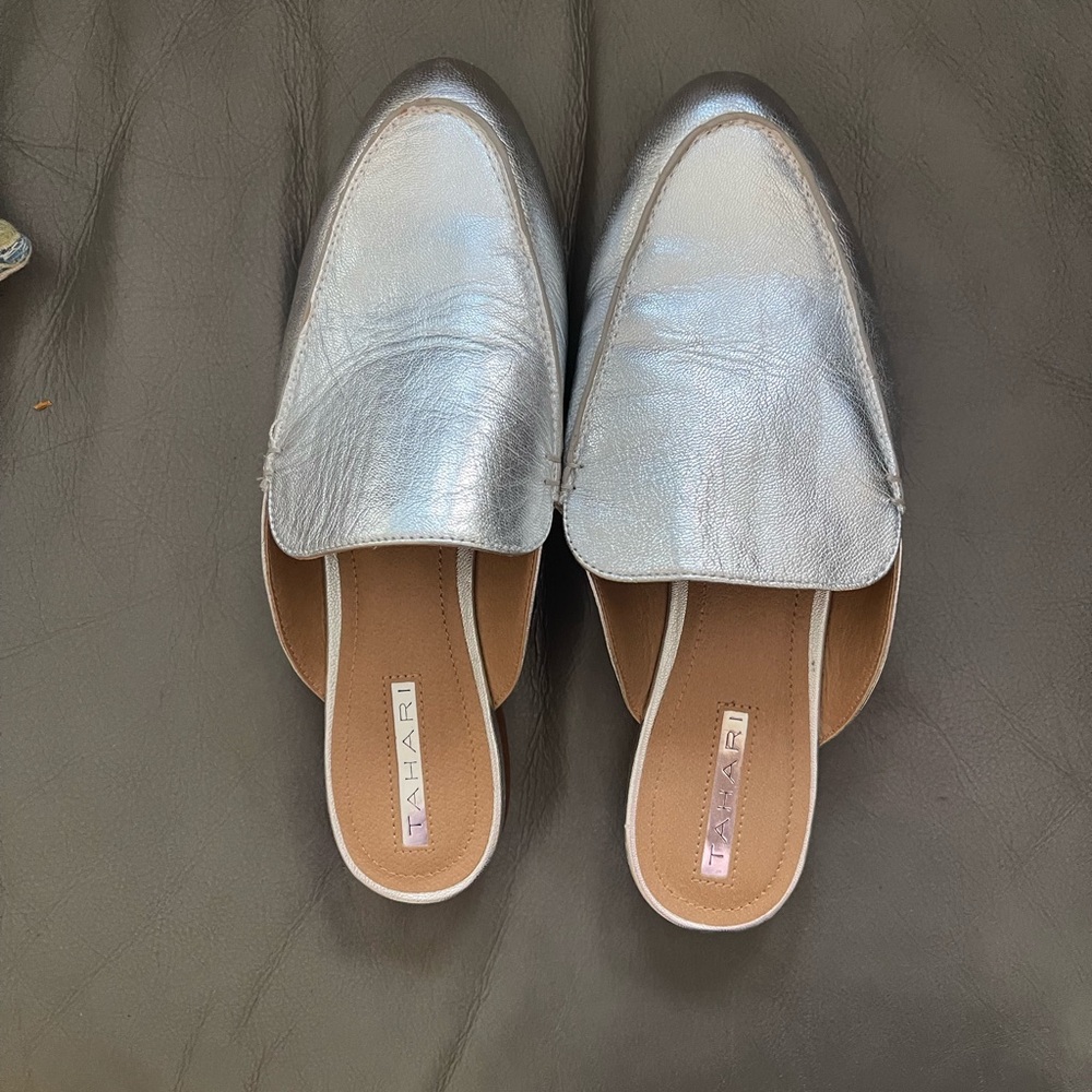 Silver slipping 8m by Tahari